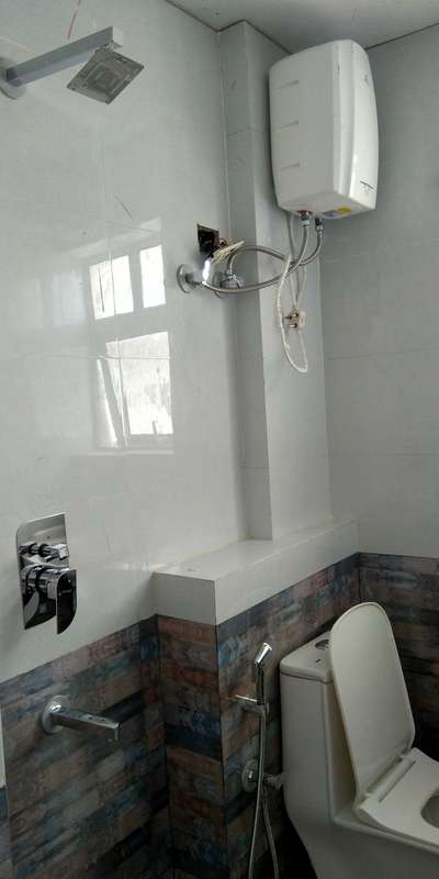 Bathroom Designs by Plumber pankaj P, Gurugram | Kolo
