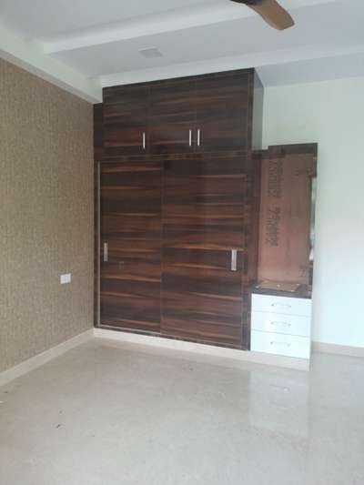 Storage, Flooring Designs by Contractor Javid Saifi, Bulandshahr | Kolo