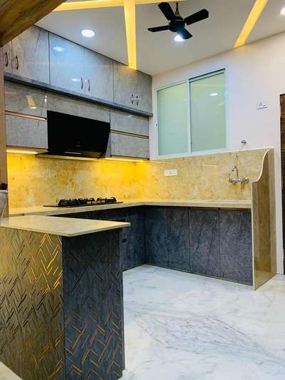Kitchen, Lighting, Storage Designs by Carpenter kamlesh  vishwa, Bhopal | Kolo