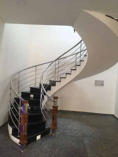 Flooring, Staircase Designs by Contractor Toby Francise, Alappuzha | Kolo