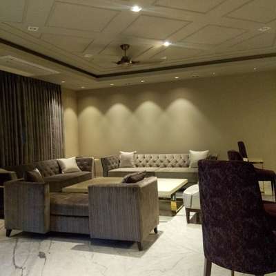Ceiling, Furniture, Lighting, Living, Table Designs by Interior Designer Kohinoor Design   Interior , Gurugram | Kolo