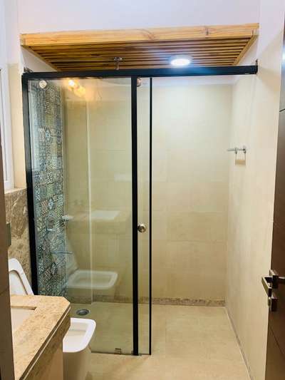 Bathroom Designs by Interior Designer Lekhraj Singh, Gurugram | Kolo