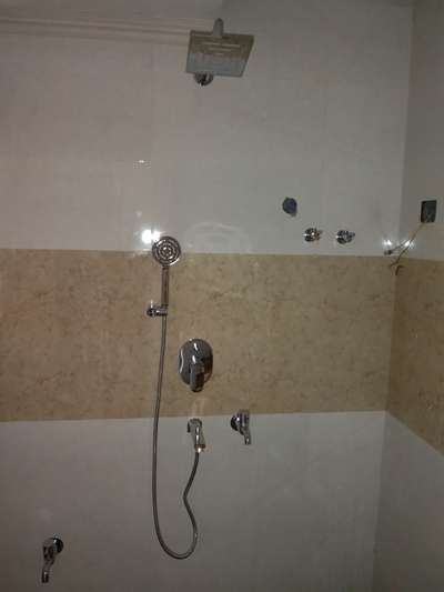 Bathroom Designs by Plumber S Verma Verma, Delhi | Kolo