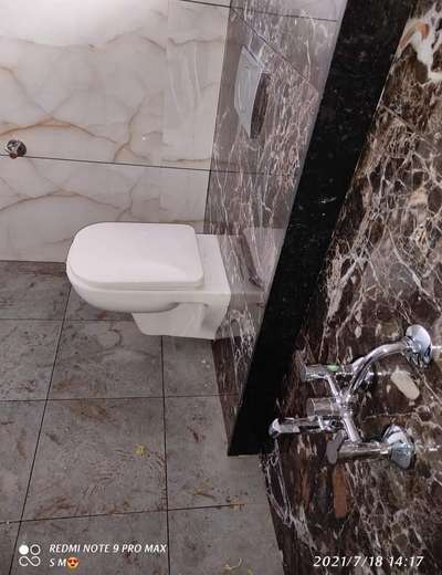 Bathroom Designs by Plumber Manish plumber , Indore | Kolo