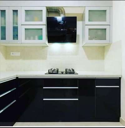 Kitchen, Storage Designs by Carpenter Nasir Husain Safe, Ghaziabad | Kolo