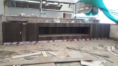 Kitchen, Storage Designs by Carpenter Parshottam Vishwakarma, Bhopal | Kolo