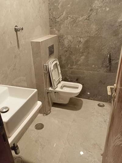 Bathroom Designs by Contractor NAVAB khan, Delhi | Kolo