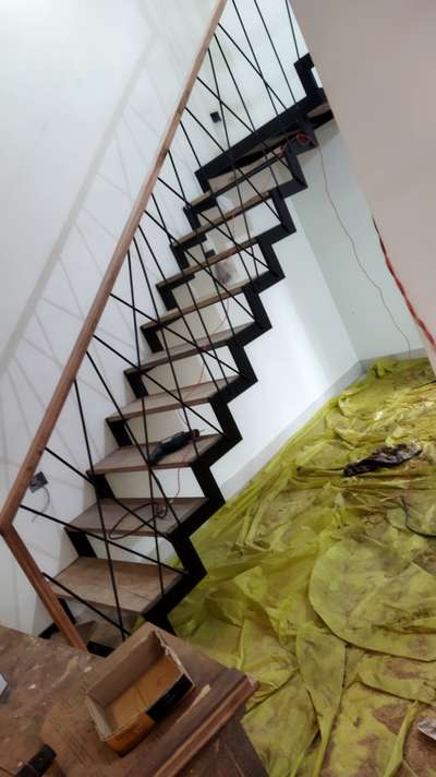 Staircase Designs by Fabrication & Welding razi mukkam Raziq, Kozhikode | Kolo
