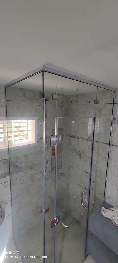 Bathroom Designs by Service Provider glassfab kannadiparamba, Kannur | Kolo