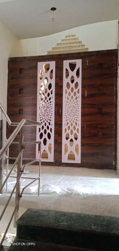 Prayer Room Designs by Carpenter Yameen warsi carpenter, Ghaziabad | Kolo