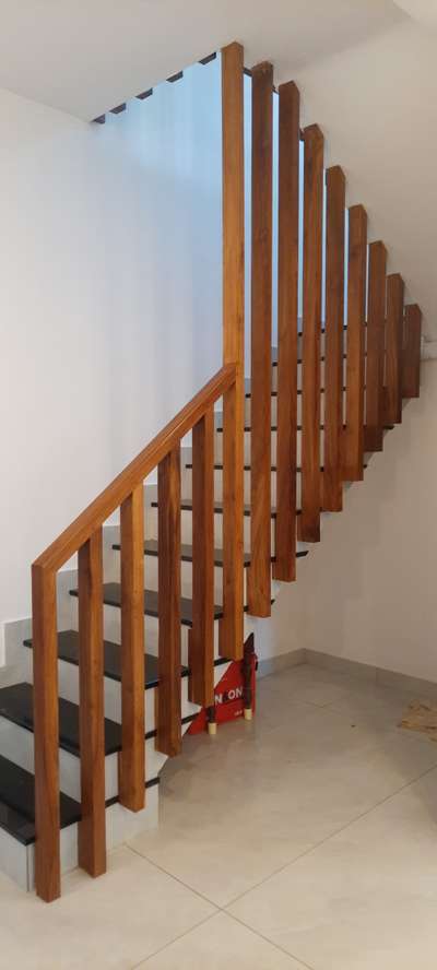 Staircase Designs by Carpenter Vipeesh  Koppalam, Kannur | Kolo