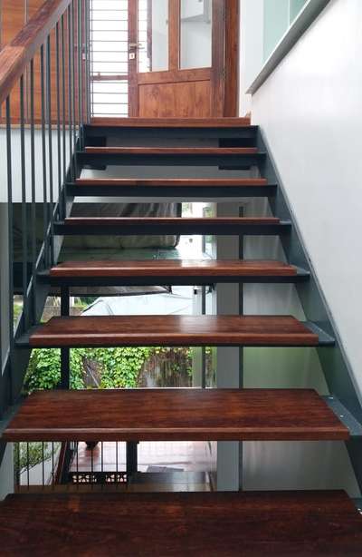 Staircase Designs by Contractor T S  builders, Kannur | Kolo
