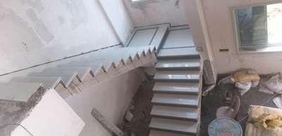 Staircase Designs by Contractor Shankar Chahil, Delhi | Kolo