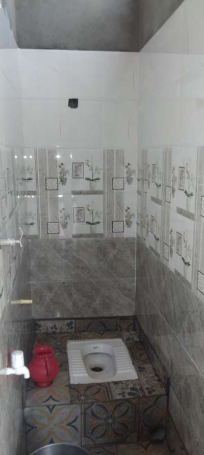 Bathroom Designs by Flooring Mahboob Khan, Ghaziabad | Kolo