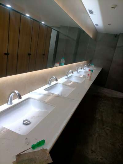Bathroom Designs by Contractor Alim Malik, Gautam Buddh Nagar | Kolo