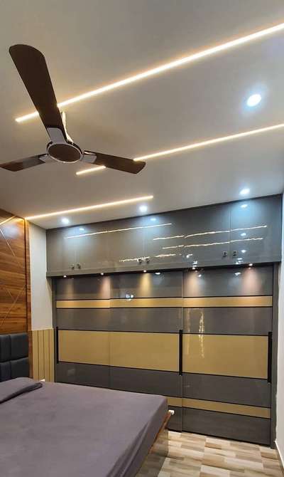 Ceiling, Lighting, Storage Designs by Interior Designer Livein Interior, Gautam Buddh Nagar | Kolo