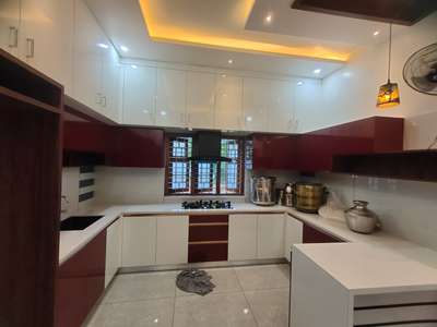 Ceiling, Lighting, Kitchen, Storage, Window Designs by Interior Designer Haridas Cholapalliyalil , Palakkad | Kolo