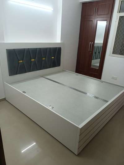 Furniture, Bedroom Designs by Interior Designer Shivam  Parashar , Ghaziabad | Kolo