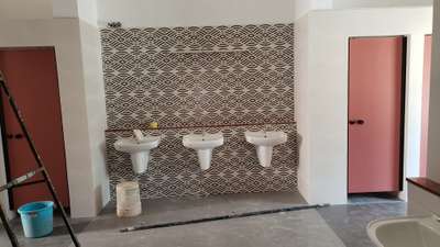 Bathroom Designs by Flooring Shahruk Patel, Dhar | Kolo