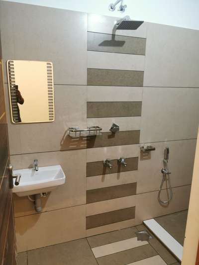Bathroom Designs by Civil Engineer LAKS  building concept , Kollam | Kolo