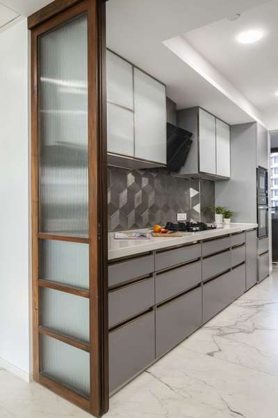 Storage, Kitchen Designs by Contractor The Decorators , Delhi | Kolo