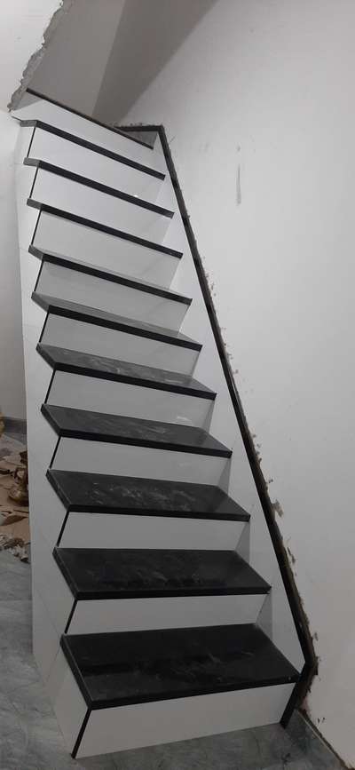 Staircase Designs by Contractor സജീവൻ  എം വി , Kozhikode | Kolo