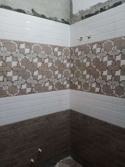 Bathroom, Wall Designs by Contractor Shivram saini Shivram saini, Jaipur | Kolo