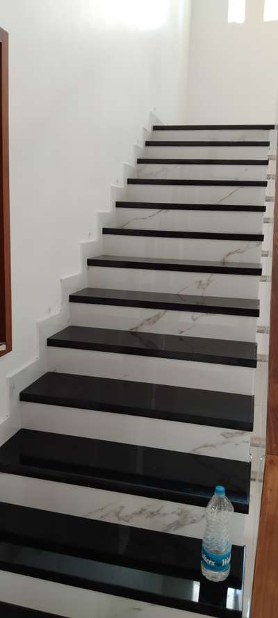 Staircase Designs by Contractor Shimjid Shimji, Kozhikode | Kolo
